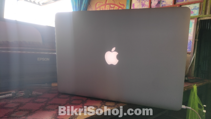 Macbook pro mid15